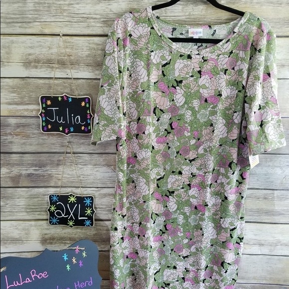 LuLaRoe Dresses & Skirts - LuLaRoe Julia
